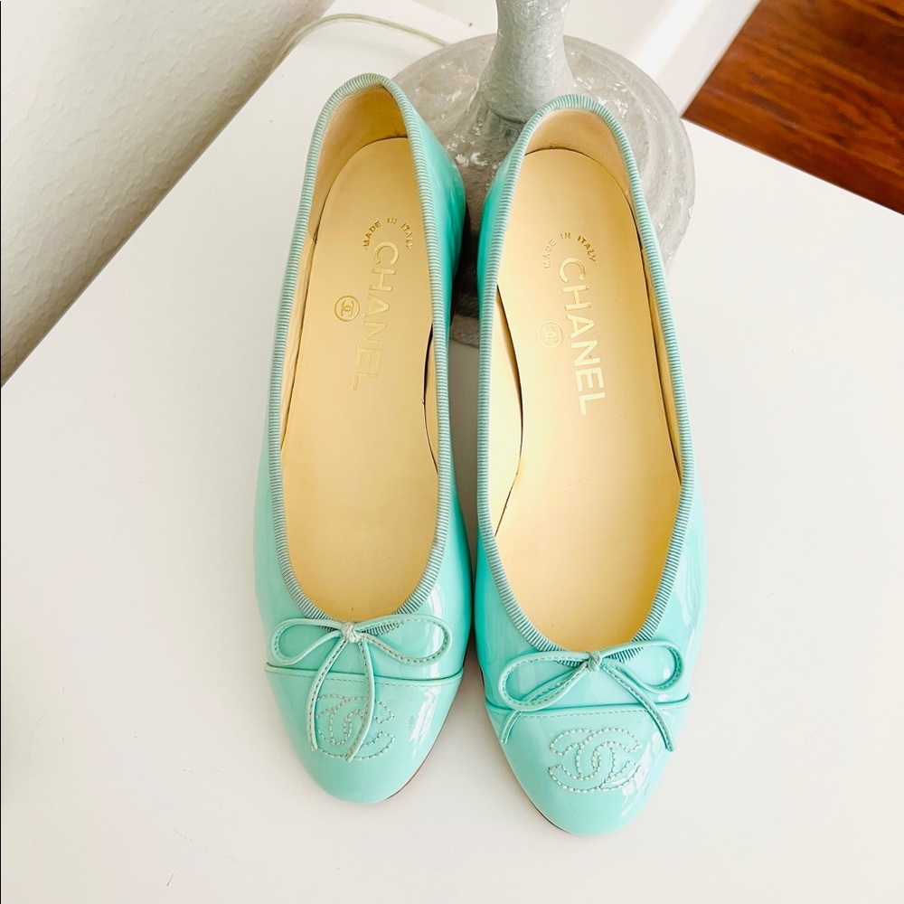 Authentic Chanel Ballerina Flats size36